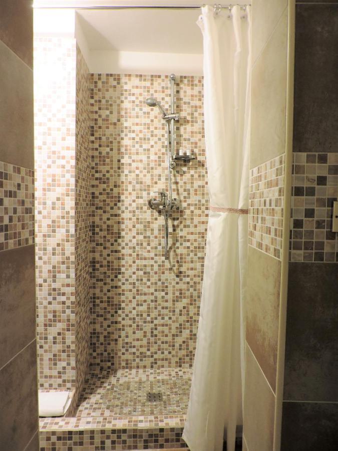 Li Suluri Bed & Breakfast Лече Екстериор снимка